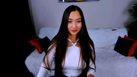 magic_phoenix online show from January 5, 2025, 1:36 pm