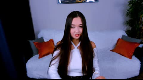 magic_phoenix online show from February 6, 2025, 2:37 pm