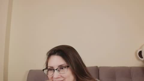 vanessa online show from February 11, 2026, 6:57 pm