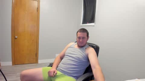 Magic176 online show from November 10, 2025, 3:33 pm