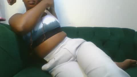 Snapshot of magicpussyy1 chatting on April 14, 2026, 7:36 am magicbabe online show from April 14, 2026, 7:36 am