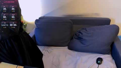 Jade online show from February 23, 2026, 1:47 am