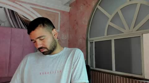 Magnus Alejo online show from May 25, 2026, 11:27 am