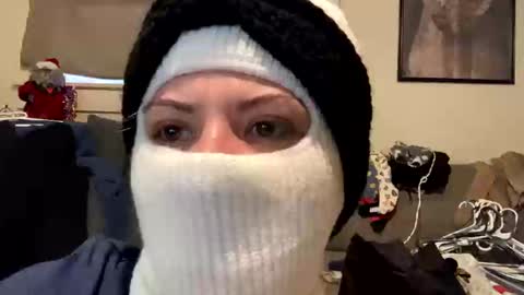 Maggie online show from December 27, 2024, 5:48 pm