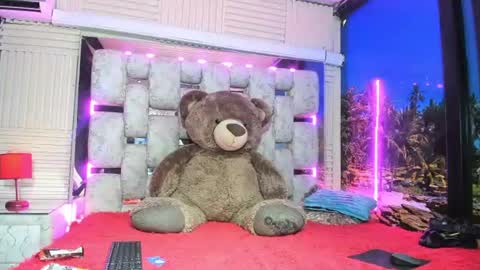 mahiara hot online show from July 1, 2026, 1:24 pm