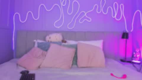 Mai online show from October 25, 2025, 8:36 pm