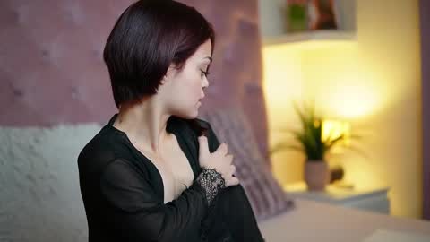 Snapshot of maiamini chatting on October 22, 2025, 8:19 pm  Maia  online show from October 22, 2025, 8:19 pm
