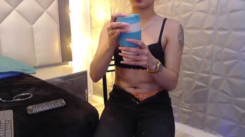 Maia  online show from January 26, 2025, 3:14 pm