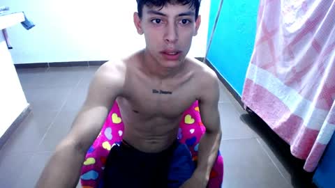 Snapshot of maicol_gomez chatting on April 8, 2026, 2:44 am maicol online show from April 8, 2026, 2:44 am