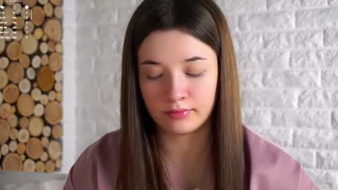 Lucy online show from November 22, 2025, 2:21 am