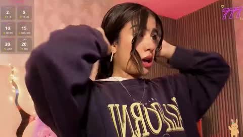 maiily_tay online show from January 16, 2026, 11:47 am