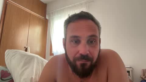 Snapshot of maikel61 chatting on November 30, 2025, 4:22 pm Maikel61 online show from November 30, 2025, 4:22 pm