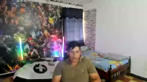 maiker lozano online show from October 23, 2025, 7:01 pm