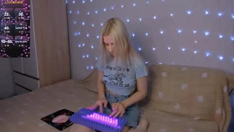 Snapshot of mailin_harrington chatting on February 5, 2026, 3:44 am Your kitty online show from February 5, 2026, 3:44 am