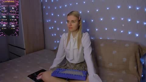 Snapshot of mailin_harrington chatting on February 5, 2026, 4:11 pm Your kitty online show from February 5, 2026, 4:11 pm