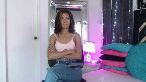mailyn_gold online show from April 1, 2026, 1:41 pm