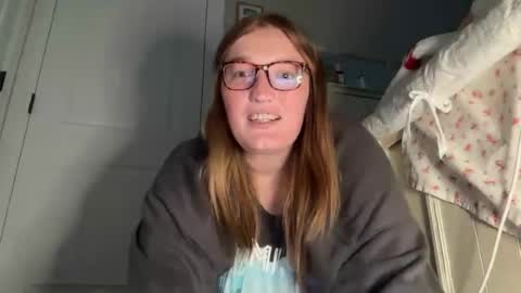 maisystellaxx online show from July 14, 2026, 2:27 am