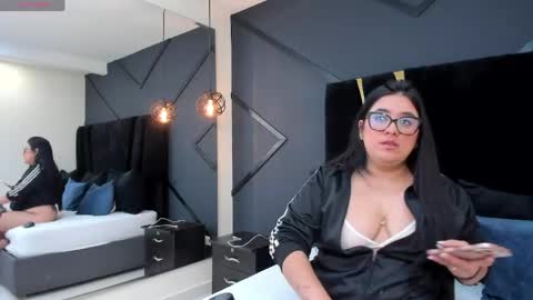 Snapshot of maite_grays chatting on May 28, 2026, 12:24 pm M A I T E online show from May 28, 2026, 12:24 pm