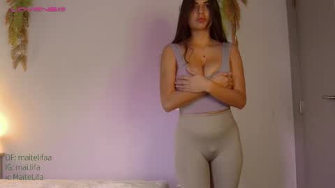 Snapshot of maitelifacb chatting on January 22, 2025, 1:32 pm Maite online show from January 22, 2025, 1:32 pm