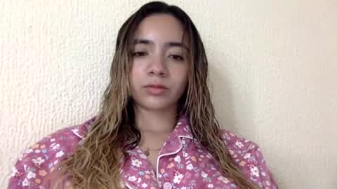 Snapshot of majo_gomezz chatting on July 15, 2026, 3:56 am majo_gomezz online show from July 15, 2026, 3:56 am