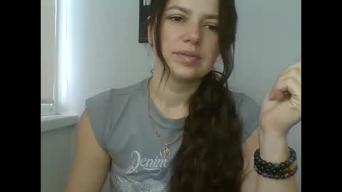 make_mesmile online show from March 7, 2026, 8:00 am