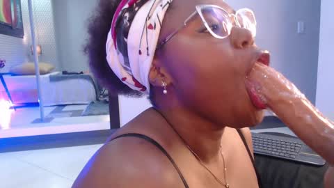 makena online show from January 31, 2025, 9:27 am