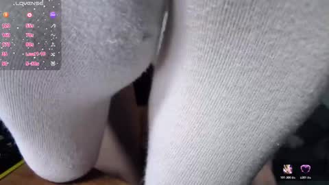 Makiima online show from October 25, 2025, 4:42 am