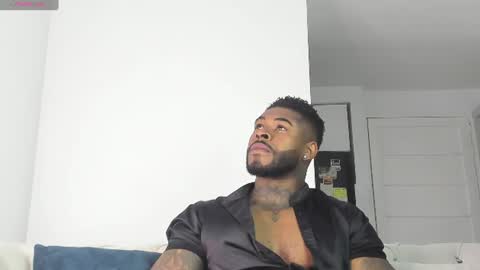Snapshot of makonneen chatting on June 17, 2026, 10:54 pm Makonnen online show from June 17, 2026, 10:54 pm