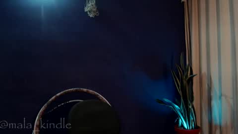 Snapshot of mala_kindle chatting on December 10, 2024, 11:30 pm Call me Mala independent model online show from December 10, 2024, 11:30 pm