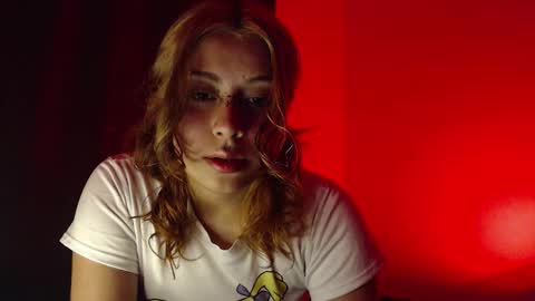 Snapshot of mala_vela chatting on December 2, 2025, 3:12 am mala_vela online show from December 2, 2025, 3:12 am