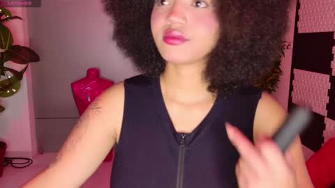   online show from November 25, 2025, 12:16 pm