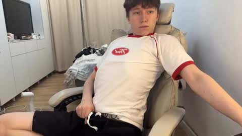 Tom and Mark 3 online show from October 27, 2025, 1:37 pm