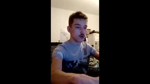 male20y online show from April 19, 2026, 8:55 pm