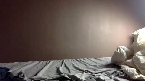 malefrench1 online show from February 25, 2026, 5:28 am