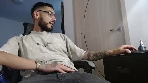 Snapshot of malek_xarx chatting on June 6, 2026, 2:38 am malek_xarx online show from June 6, 2026, 2:38 am