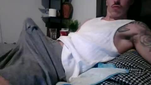 Snapshot of malemuscle11 chatting on November 30, 2025, 2:10 pm Men online show from November 30, 2025, 2:10 pm