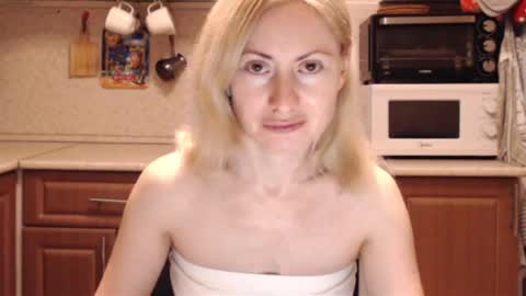 Malena online show from October 18, 2025, 9:26 pm