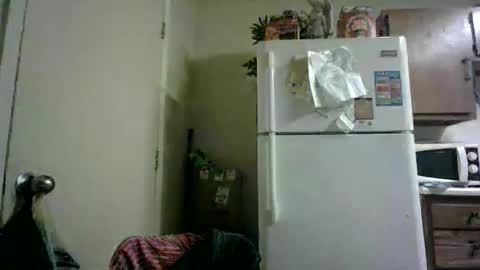 Snapshot of malinda702 chatting on January 19, 2025, 3:39 am malinda702 online show from January 19, 2025, 3:39 am