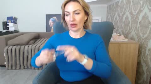 mallinia online show from April 7, 2026, 12:38 pm