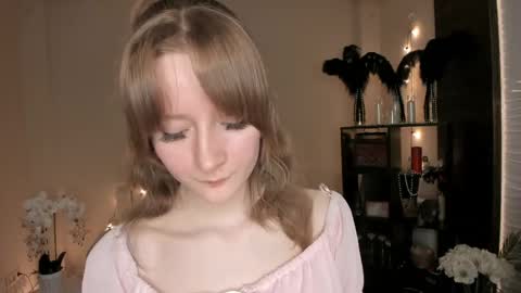 Lilit online show from April 4, 2026, 4:04 pm