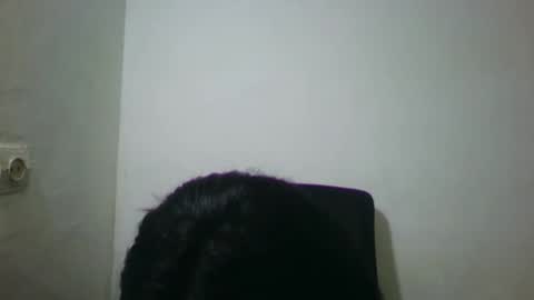 Malluna online show from April 28, 2026, 4:06 am