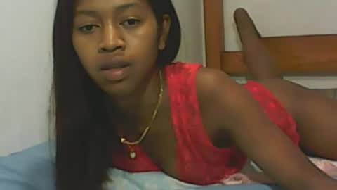 Snapshot of malluna4 chatting on May 10, 2026, 1:00 am Malluna online show from May 10, 2026, 1:00 am