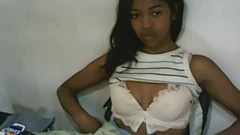 Snapshot of malluna4 chatting on July 7, 2026, 10:41 am Malluna online show from July 7, 2026, 10:41 am