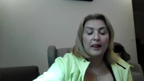 malorine online show from February 4, 2026, 7:20 pm