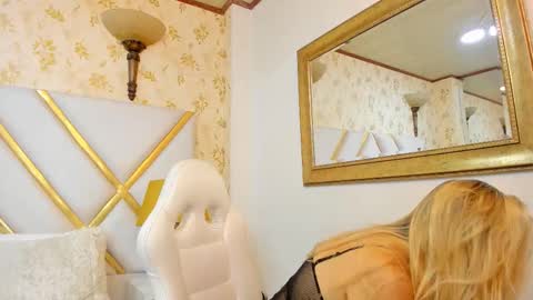 MalorySweet  online show from October 15, 2025, 11:43 am