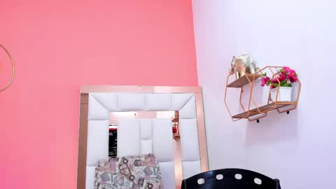 Melanie online show from April 23, 2026, 12:29 pm