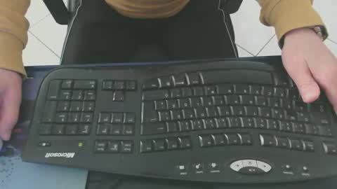 maly246 online show from February 16, 2026, 10:33 am