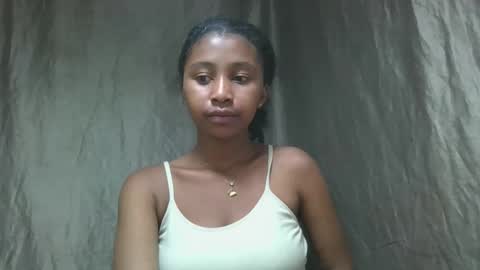 mamieriela online show from April 14, 2026, 5:30 pm