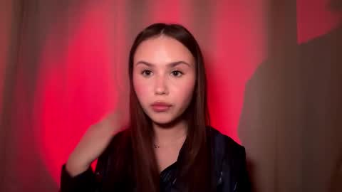 Mia Davis online show from February 21, 2026, 8:10 pm