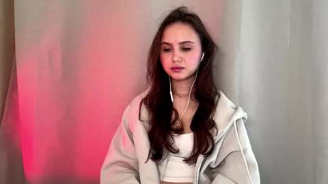 Mia Davis online show from February 27, 2026, 7:30 am